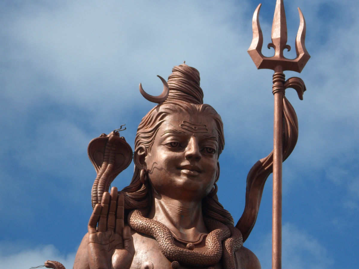 La statue qui protège le Grand Bassin à l'île Maurice