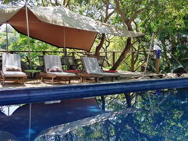 La piscine d'Otentic Eco Tent Experience à l'île Maurice